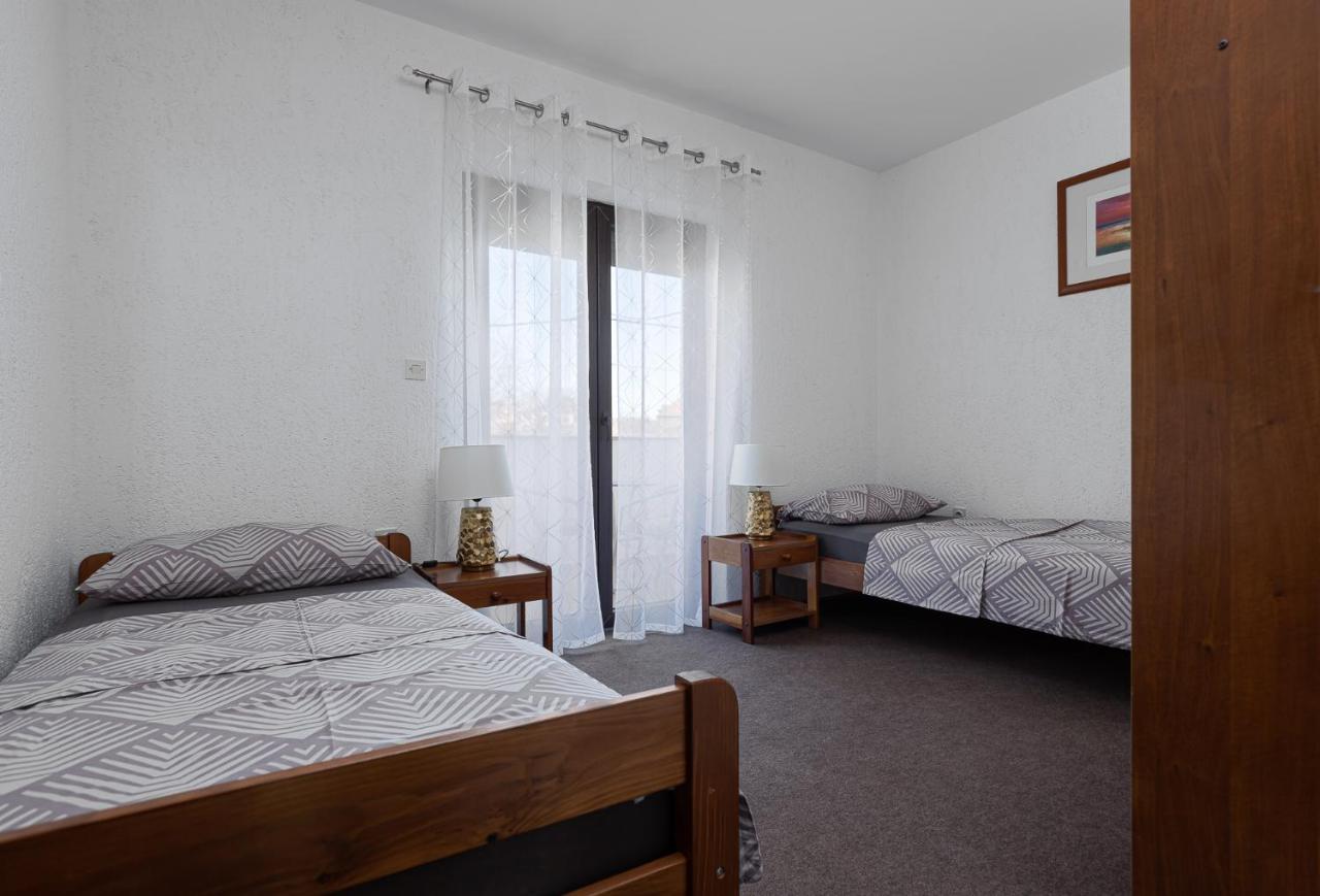 Dvi Ulike Apartment Labinci Exterior photo