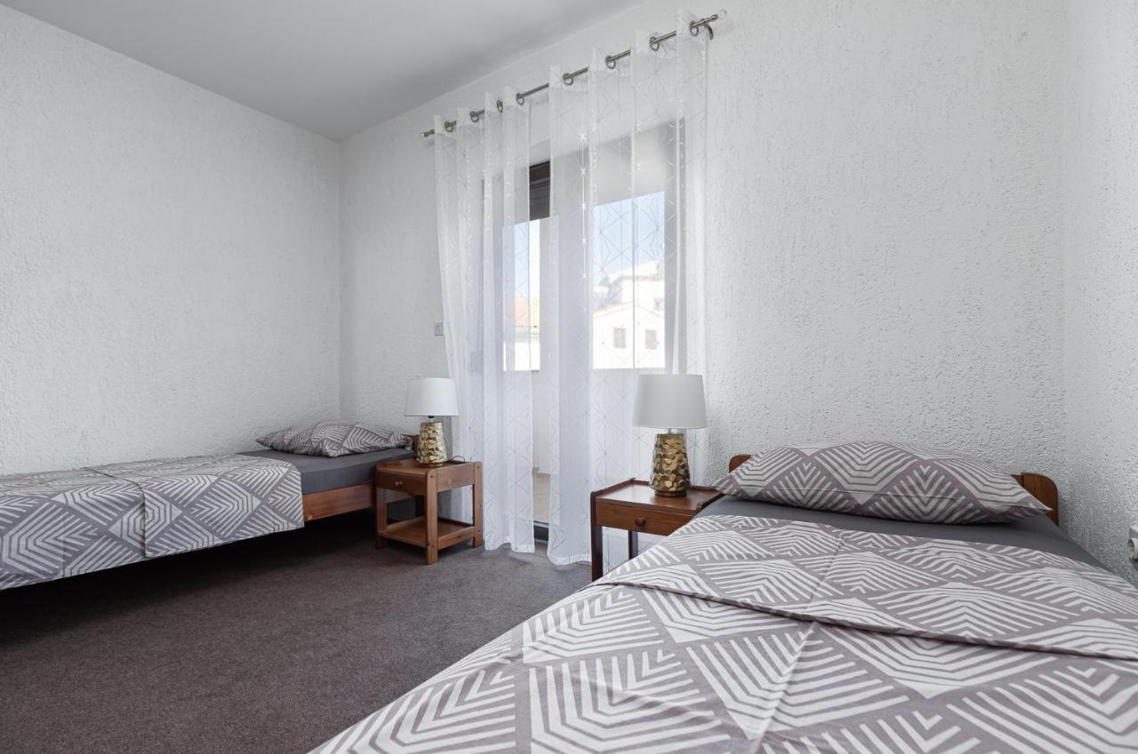 Dvi Ulike Apartment Labinci Exterior photo
